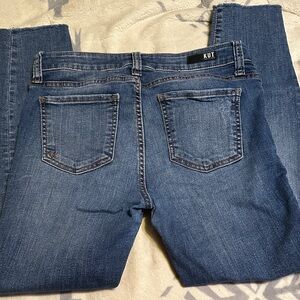 A159.   Kut from the Kloth Blue frayed hem Skinny Jeans